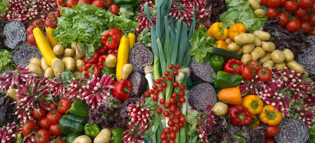 Hurtownia warzyw i owoców – jakie zalety ma to miejsce?