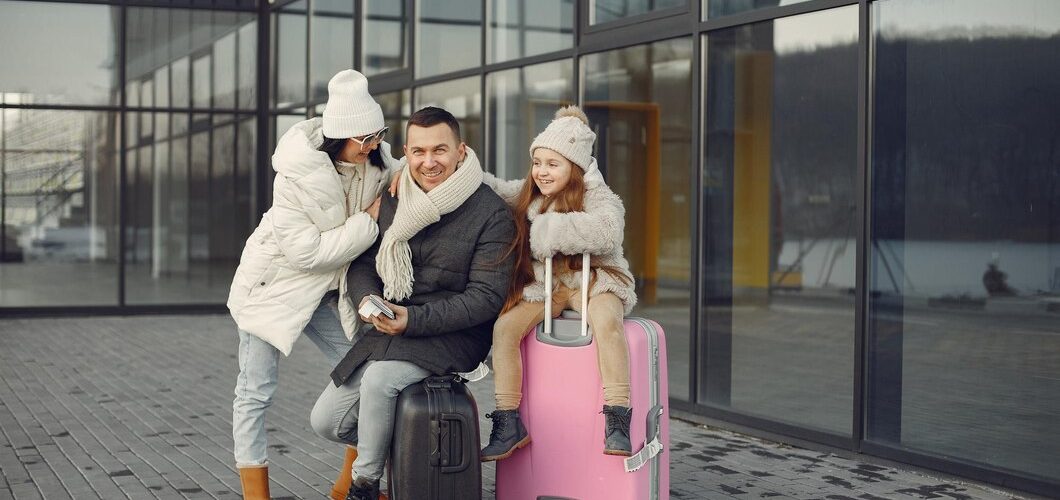 Jak zapewnić bezpieczny i komfortowy transfer na lotnisko dla całej rodziny?